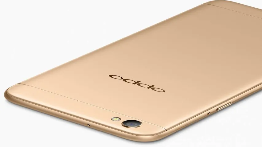 'OPPO F3' leads in mid-range segment in India