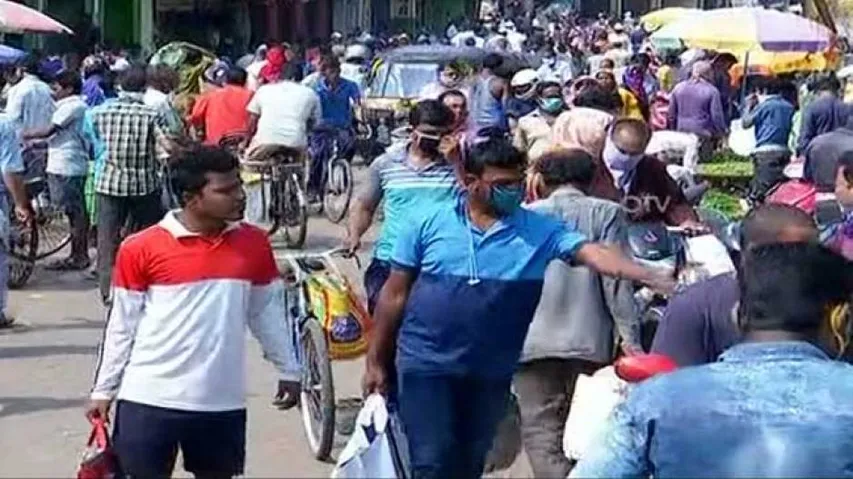 COVID-19 Lockdown Triggers Panic Buying Across Odisha, Traders Blame Govt