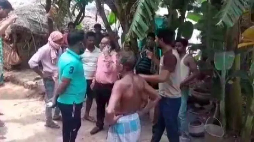 PDS 'Scam': Supplies Officer, VLW Detained By Villagers In Odisha