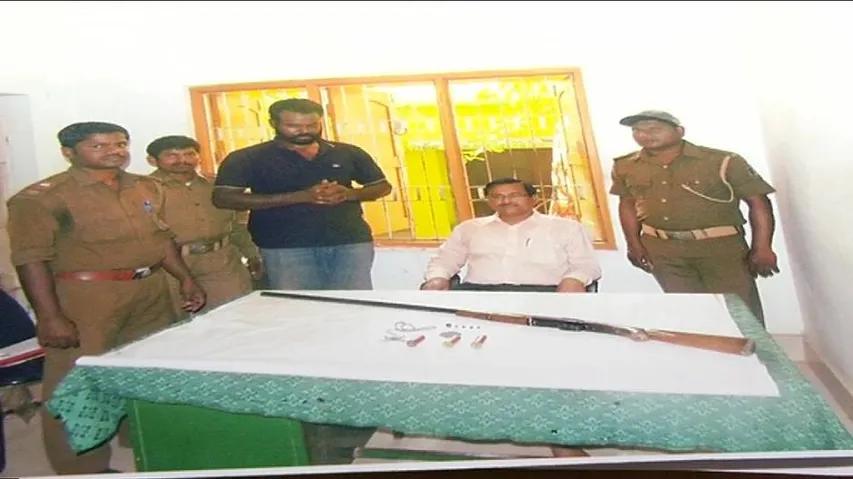 Poacher arrested while hunting inside Chandaka