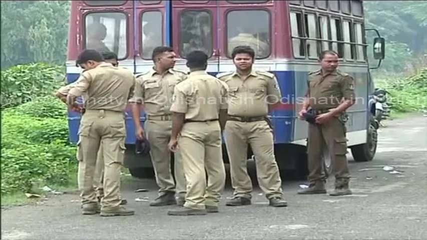 Tension erupts, Section 144 clamped in Bhawanipur