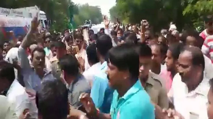 Rift in BJD wide open as two groups scuffle ahead of Kujang Mahila Samavesh