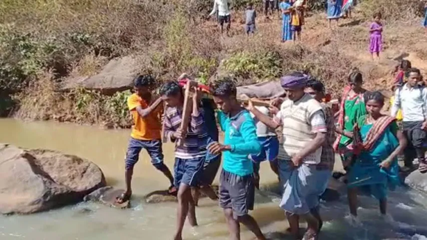 Odisha: Expectant Mother Carried On Cot For 2 Kms In Koraput