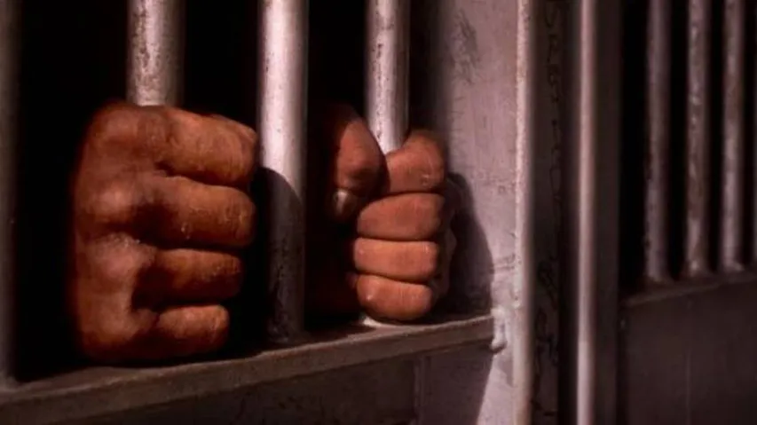 Prisoner serving life term dies, family alleges murder