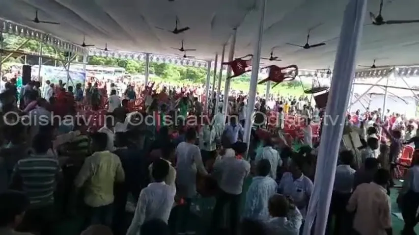 Police, Public face off during public hearing on cement plant