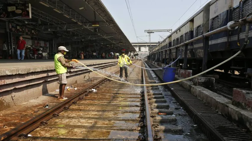 Now, railways to carry out cleanliness survey of tracks