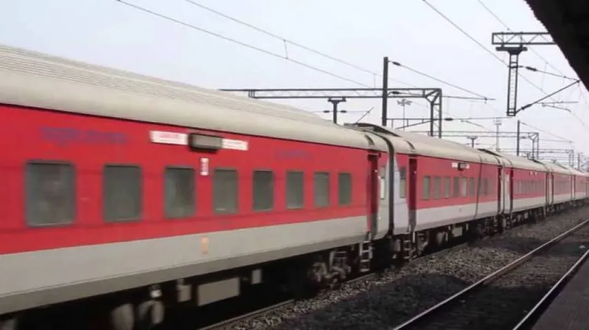 Odisha Train Conductor Wins Hearts By Returning Lost Money To Rajdhani Passenger