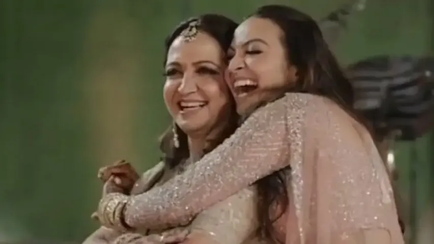 Bride's dance with her mother during wedding will make your day, watch