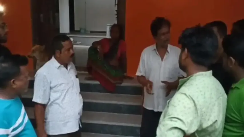 Investors Gherao Shashikant's House Demanding Money