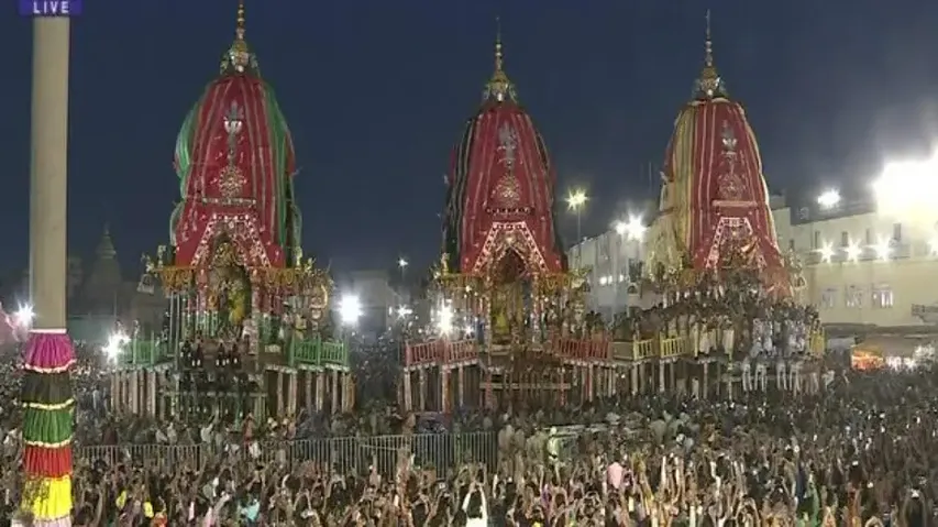 Three Chariots At Singhadwar