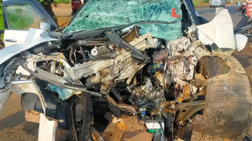 On way home from wedding ceremony, 3 killed after car rams into tree in Nabarangpur