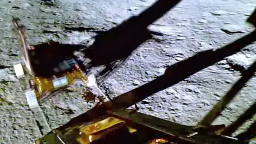 India's moon rover did a 'Michael Jackson Act' on the moon - It moon walked.