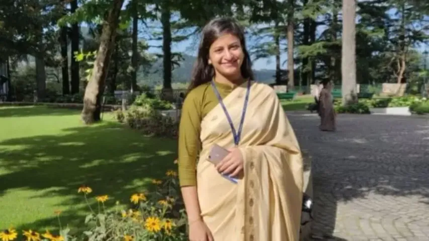 IAS Ritika Jindal: Inspiring story of grit and determination that helped her crack UPSC despite fath