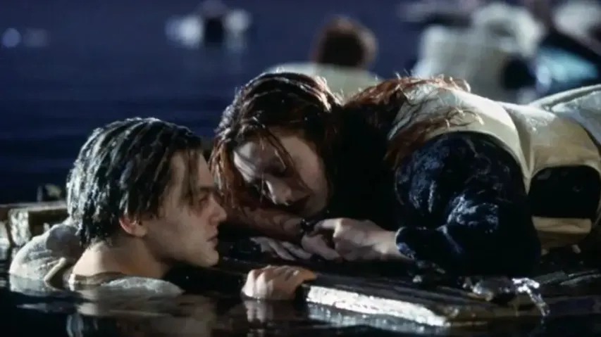 Titanic’s floating door that saves ‘Rose’ sold for whopping Rs 5 crore