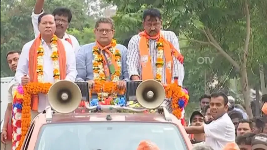 BJP’s Kendrapara LS candidate Baijayant Panda holds massive roadshow 