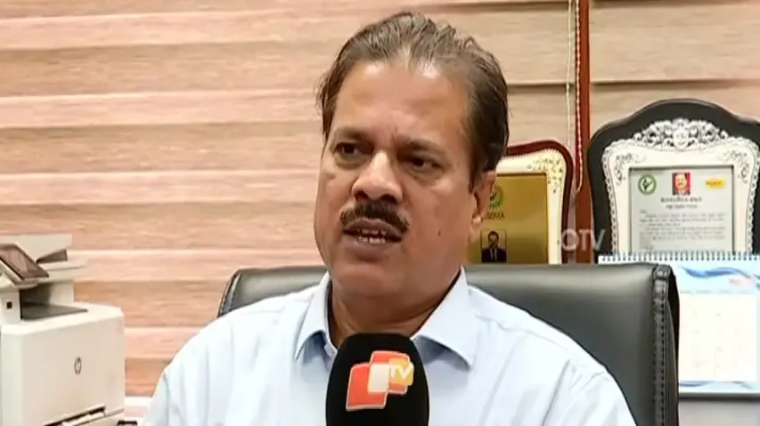 Low Pressure Forms Over Bay of Bengal