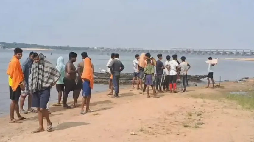 Youth goes missing while bathing in Mahanadi