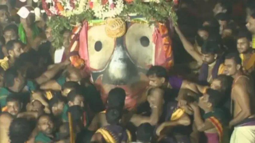 Rath Yatra | Holy Trinity enters Gundicha Temple following ‘Adapa Mandap Bije’ ritual 