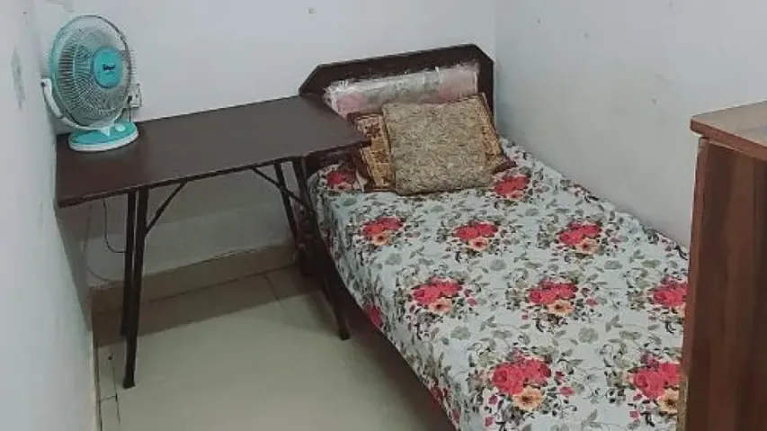 UPSC aspirants’ struggle: Delhi’s single room with just one bed and study table costs Rs 10K