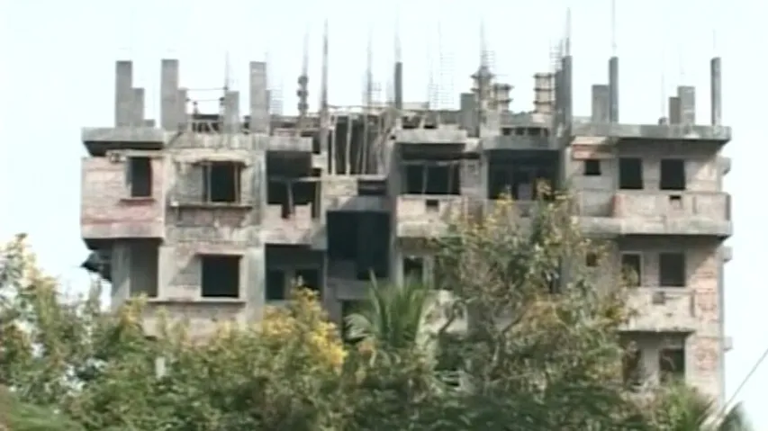 Builder fined Rs 14.9 lakh, ordered to refund 62 flat buyers for RERA non-registration, delayed construction