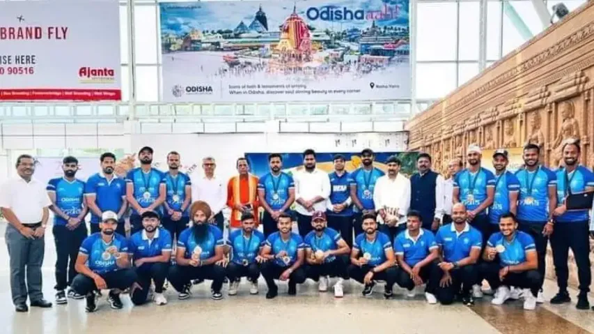 Indian hockey team reaches Odisha capital 