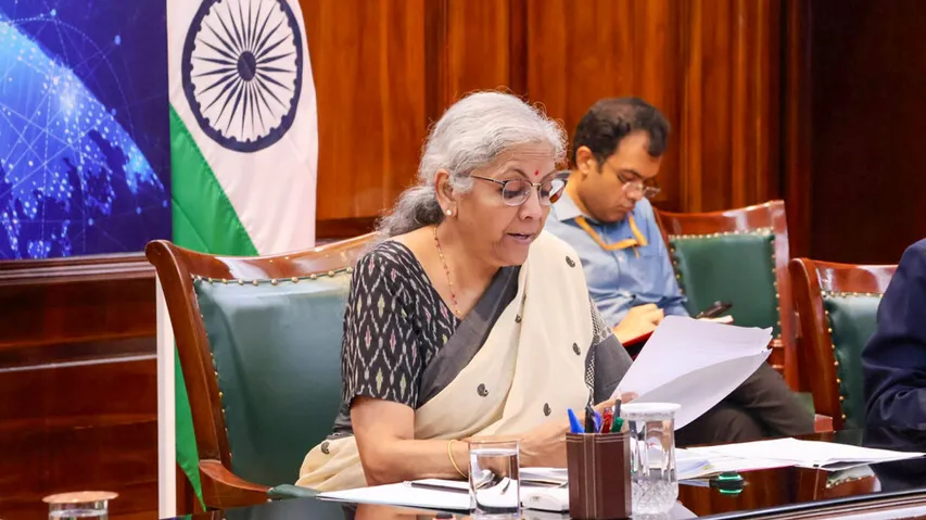 Income tax for middle class earning up to Rs 15L may be slashed in upcoming Budget