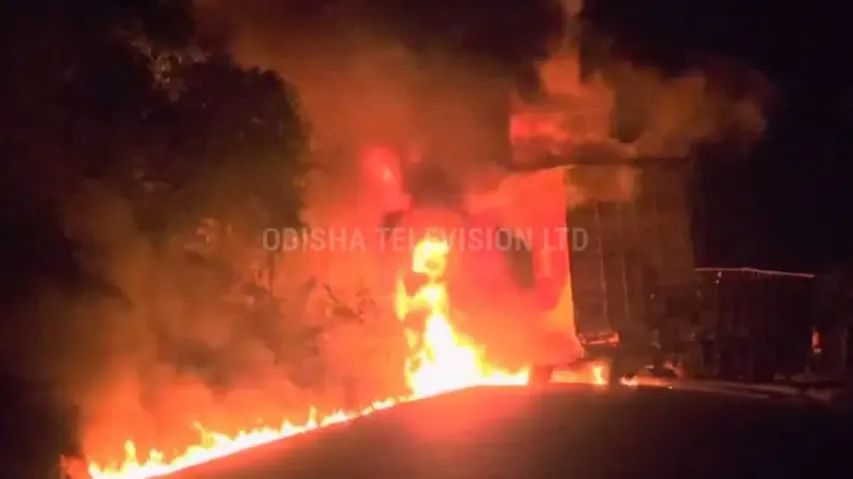 Driver charred to death as container catches fire following collision with truck in Sambalpur