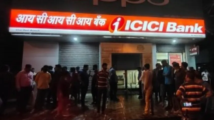 ICICI Bank raises minimum balance from Rs 10,000 to Rs 50,000