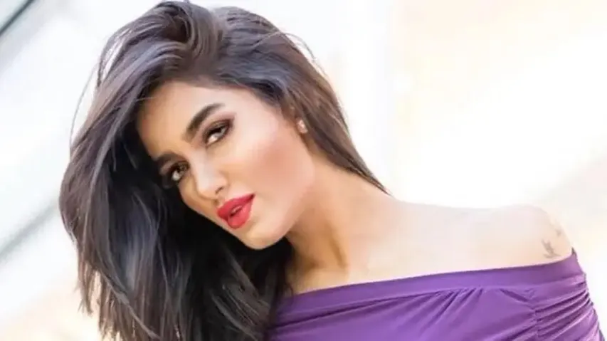 After Minahil Malik and Imsha Rehman's viral MMS, Mathira's private video leaked online! Pakistani