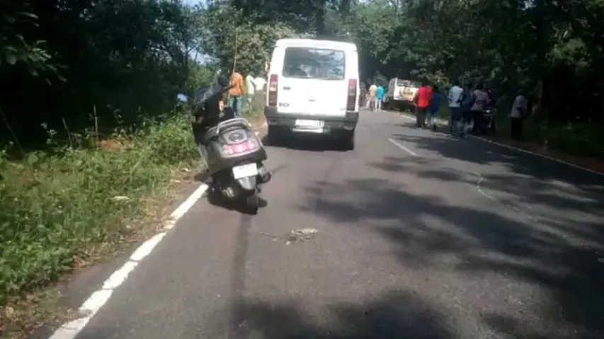 4 dead, around 30 critically injured after pick-up van overturns in Gajapati
