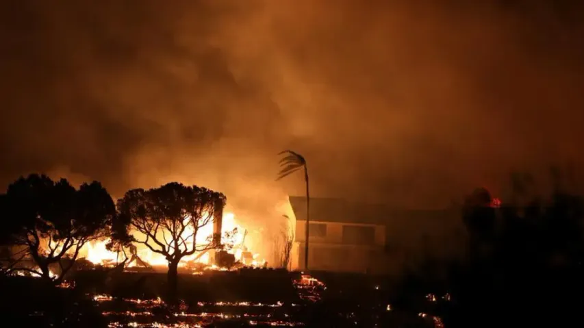 Los Angeles forest fire claims 16 lives