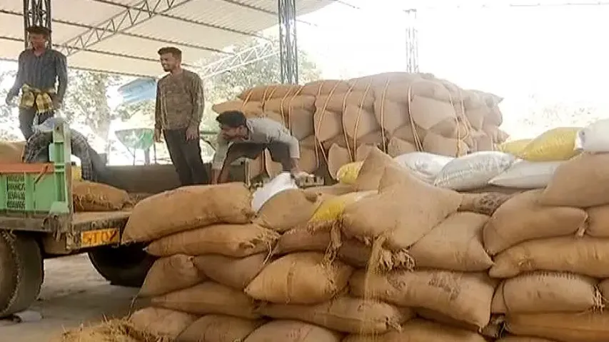IAS officer advises Odisha Supplies Minister to turn blind eye to complaints on paddy procurement