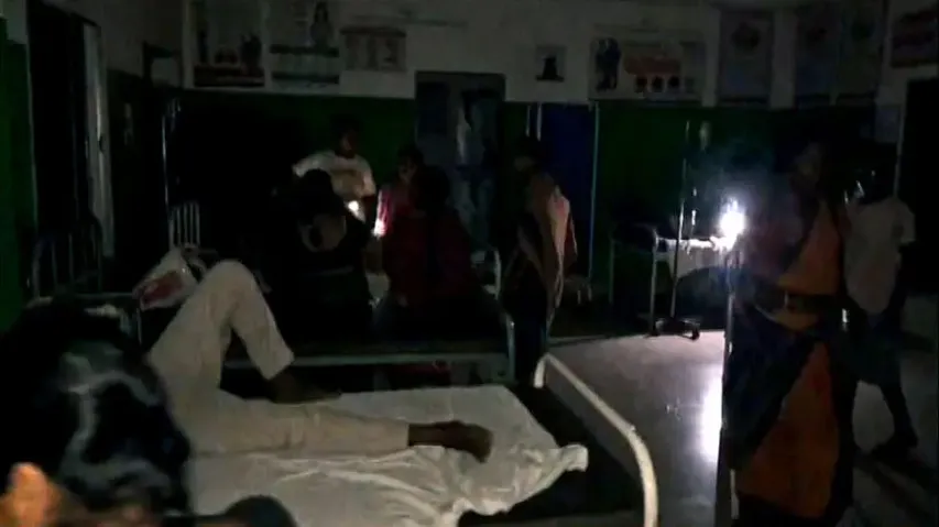 Odisha hospital treating patients under mobile light for years!