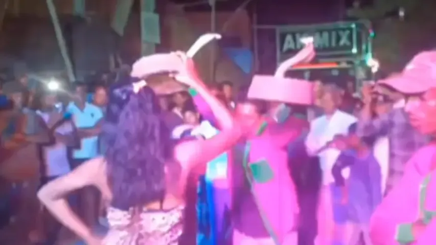 'Naagin dance' with cobra at wedding procession in Bhadrak 