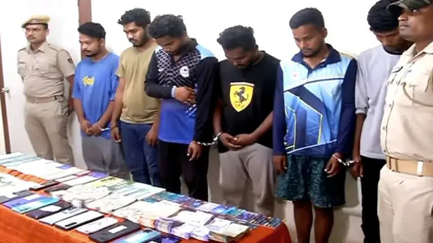 LIC officer duped of Rs 78 lakh: Commissionerate Police arrests 6 cyber fraudsters