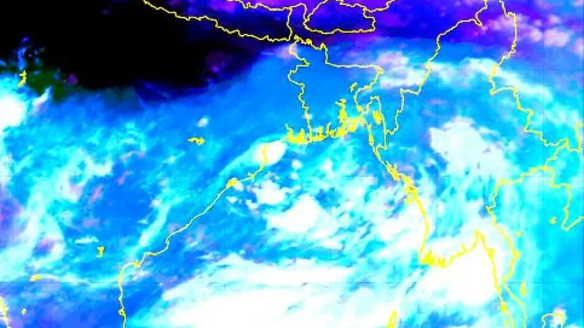Low pressure area forms over Bay of Bengal, system to trigger heavy rainfall in Odisha