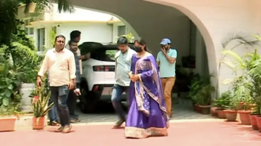 Jatra actress Mamuni Sarangi meets Odisha Law Minister seeking action against owner Nandu Babu