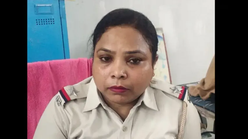 Odisha Police lady ASI caught by Vigilance while taking Rs 10000 bribe in Berhampur