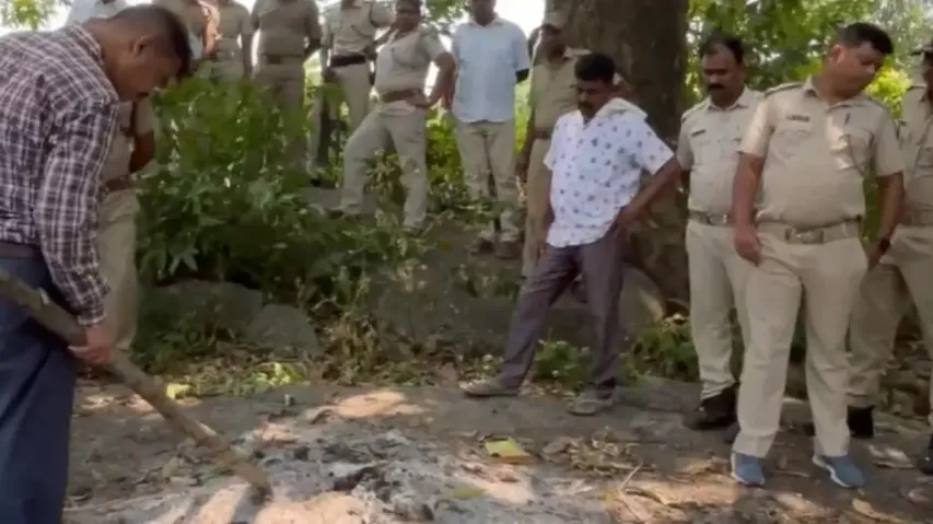 Rape survivor hacks accused elderly man to death, sets body on fire in Gajapati