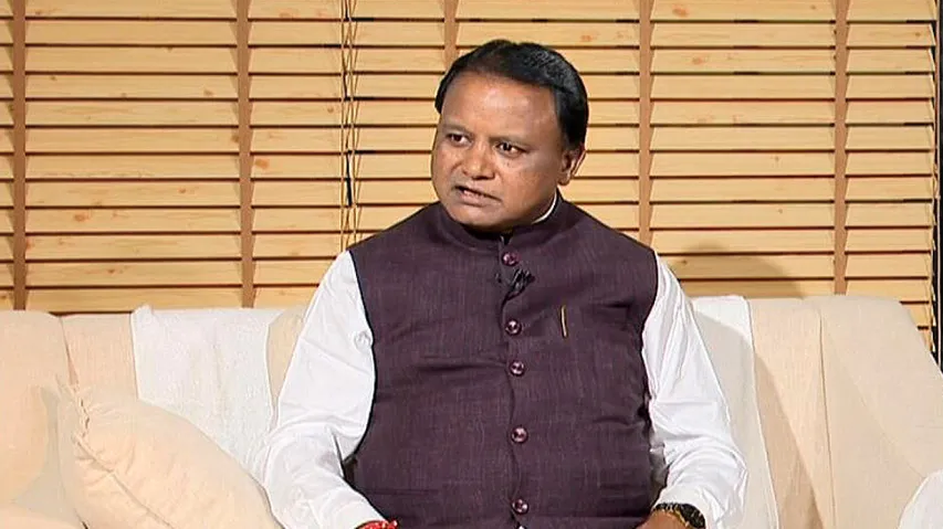 Odisha CM Mohan Majhi orders payment to 5L more depositors duped by chit fund firms