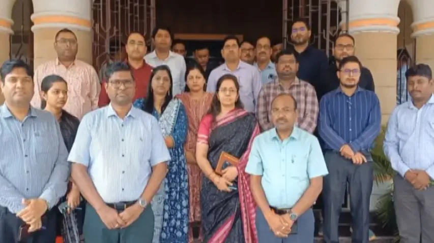 Attack on BMC official: OAS and ORS officers in 8 districts of Odisha go on mass leave 