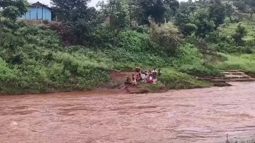 OTV impact: Relief aid reaches 50 flood-hit families in Odisha’s Koida after three days of isolation