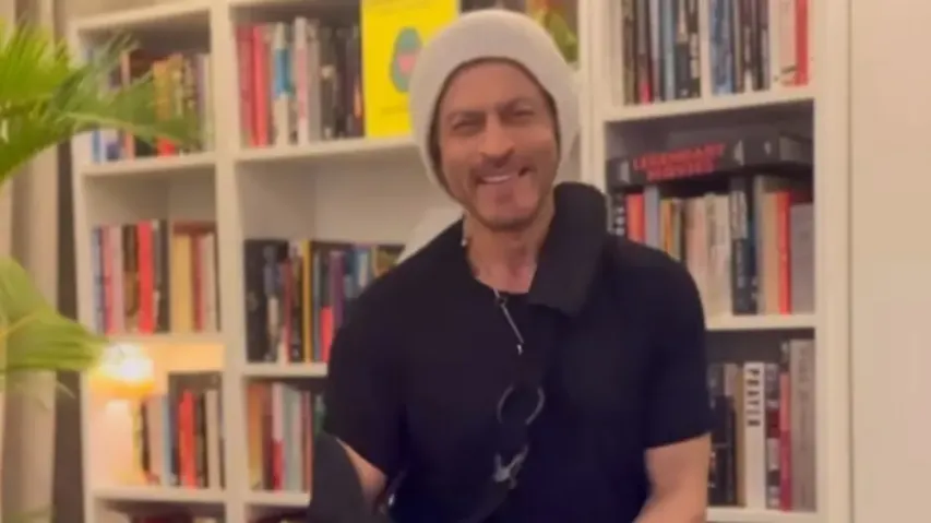 Shah Rukh Khan gets emotional after winning his first-ever National Film Award for Jawan! Watch