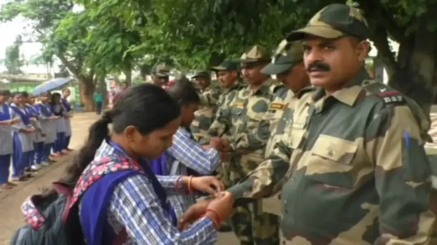 Odisha college girl students tie rakhis to BSF jawans to mark Raksha Bandhan 2025
