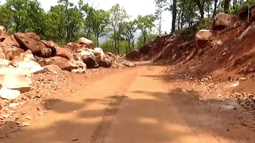 Andhra contractor illegally blasting, looting mineral resources from Odisha’s Malkangiri
