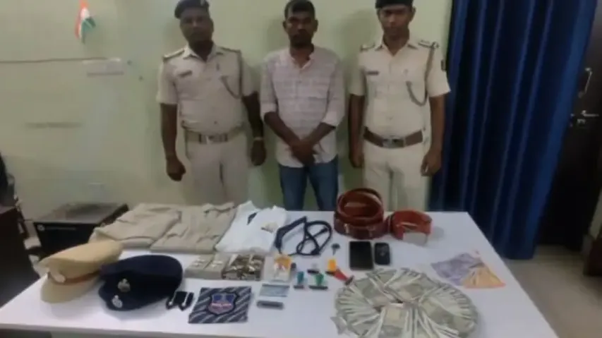 Angul youth impersonating Odisha police officer and duping people arrested