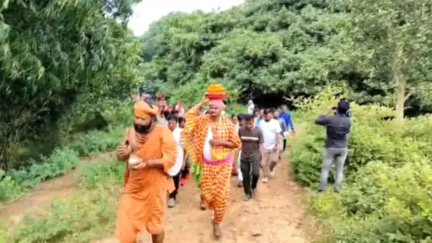 Mati Anukula ritual byJharapada Durga Puja Committee 