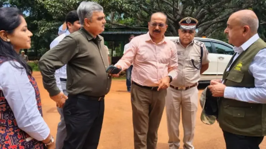 PM Modi’s adviser Tarun Kapoor reviews ring road and railway station redevelopment in Sambalpur