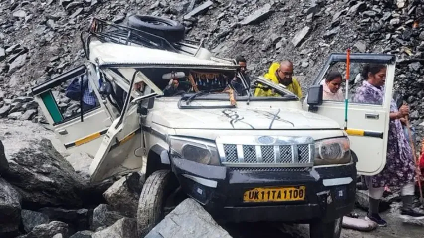 Landslide kills two pilgrims on Kedarnath route