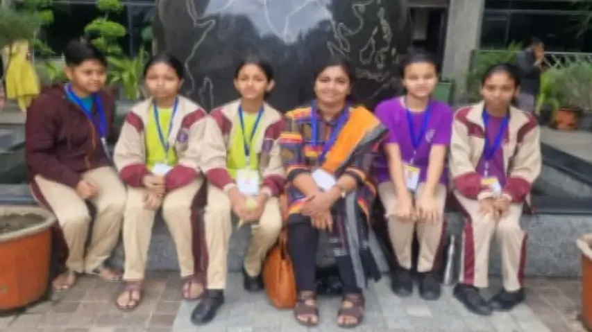 From Kandhamal to Rashtrapati Bhavan: Odisha model school girls meet President Murmu